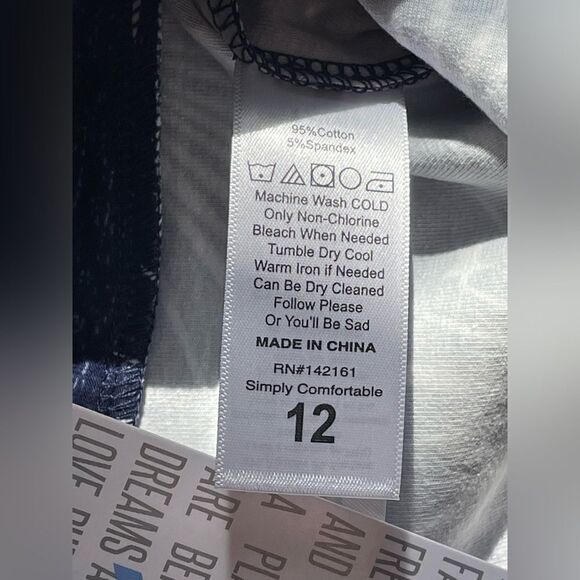 LuLaRoe Kids Size 12 Biker Shorts • Americana Collection •Navy Blue w/ Fireworks - Picture 8 of 11